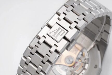 AUDEMARS PIGUET-ZF15400