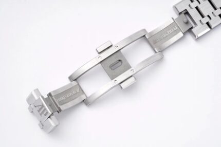 AUDEMARS PIGUET-ZF15400