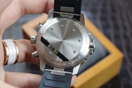 lWC-Marine Chronometer