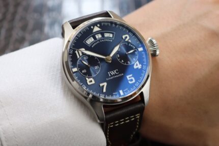 lWC-Perpetual calendar large flying movement display 45MM