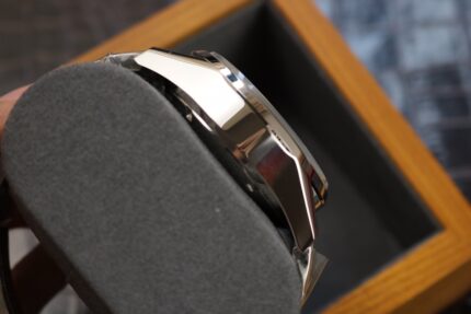 TAG HEUER
