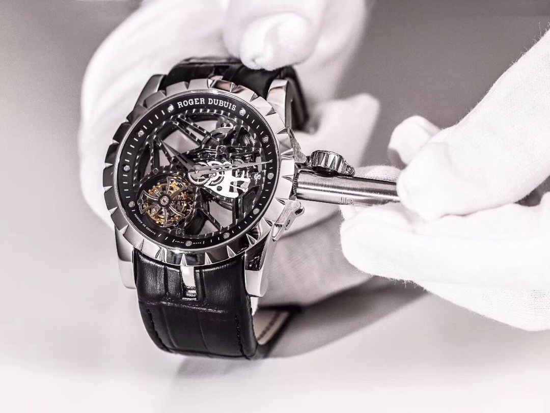 wsxc1779632140359_0 ROGER DUBUIS-RDDBEX0260 - Image 1